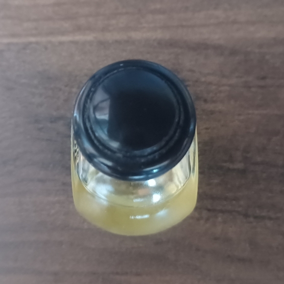 The Body Shop Vintage Perfume Oil Dewberry Vintage Rare - Picture 4 of 11